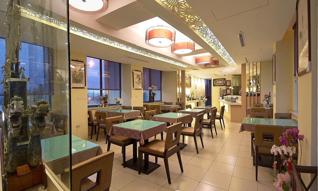 Zhi Baishan Motel Zhunan Exterior photo